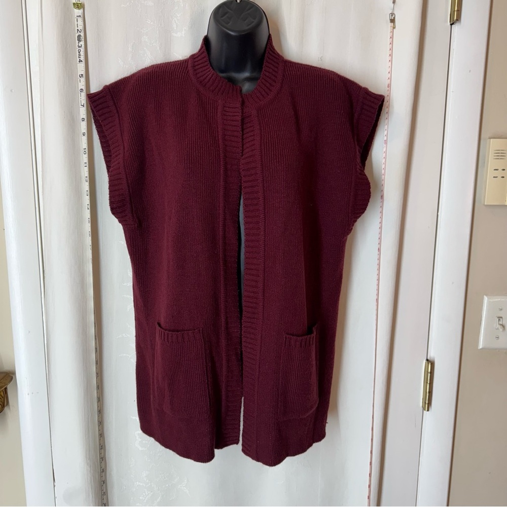 Vintage Women's Townhouse Burgundy Knit Cardigan